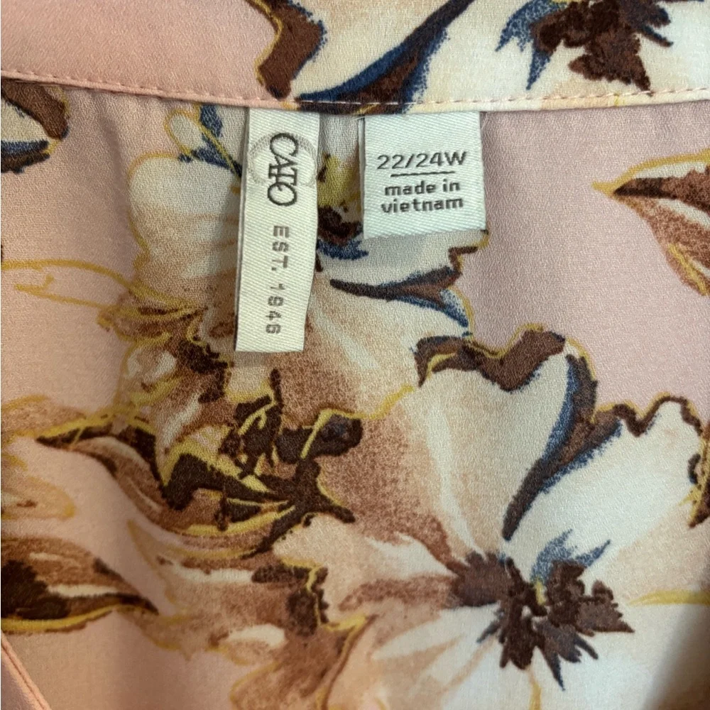 Cato Plus Size Floral Animal print blouse 3/4 sleeve - Picture 7 of 8